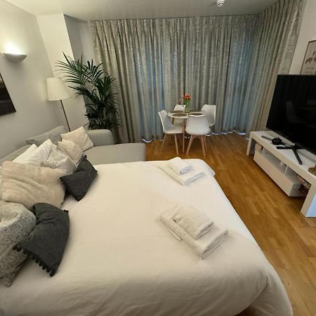 Luxury Apartment In Canary Wharf London Exterior foto